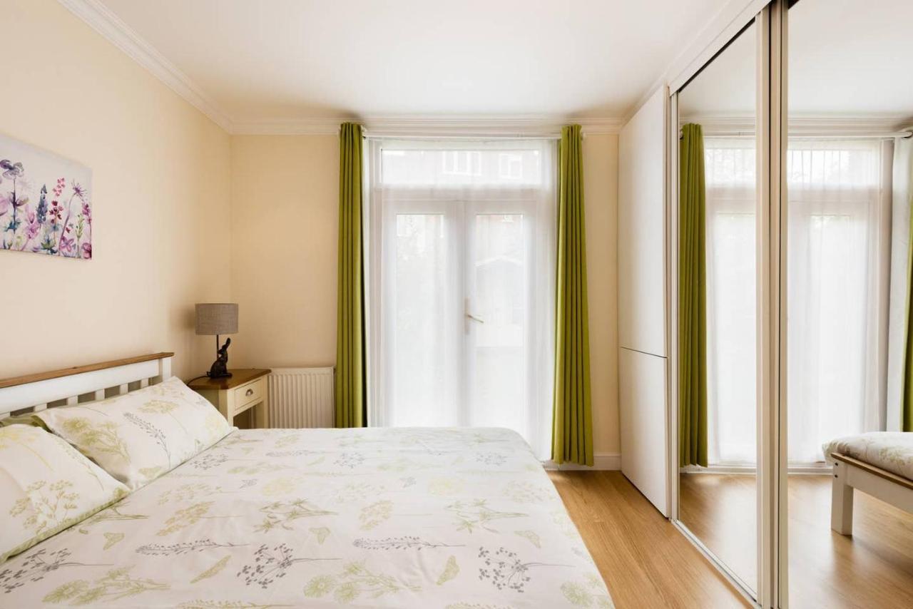 Bikki Apartments - 2 Bedroom ハーロウ エクステリア 写真